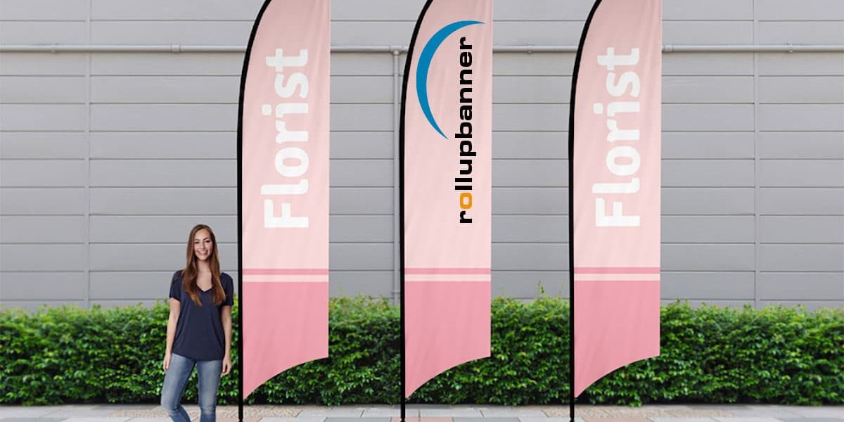 Flag dig til succes: Sådan tiltrækker du opmærksomhed med beachflag til messestanden
